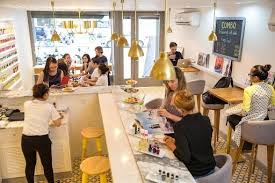 BÙA NGÃI GIỮ KHÁCH VÀ KÉO KHÁCH HÀNG TRONG TIỆM NAIL VÀ SPA