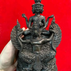 Thần garuda và thầy tổ